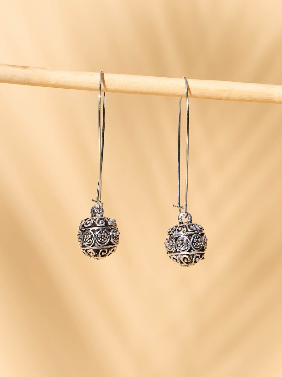 Beruzu - Antique Silver Filigree Art Ball Dangle Earrings