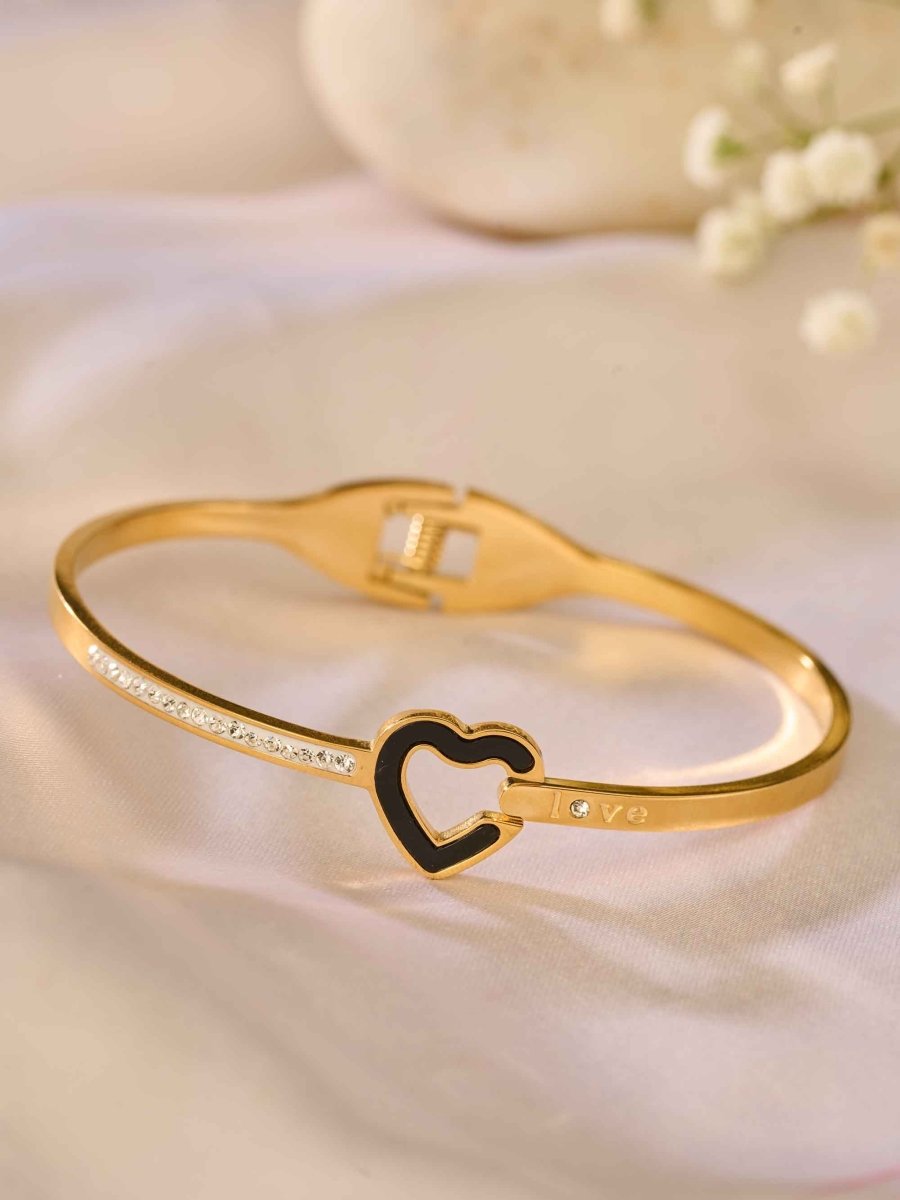 Beruzu Gold Love Heart Bracelet Accents
