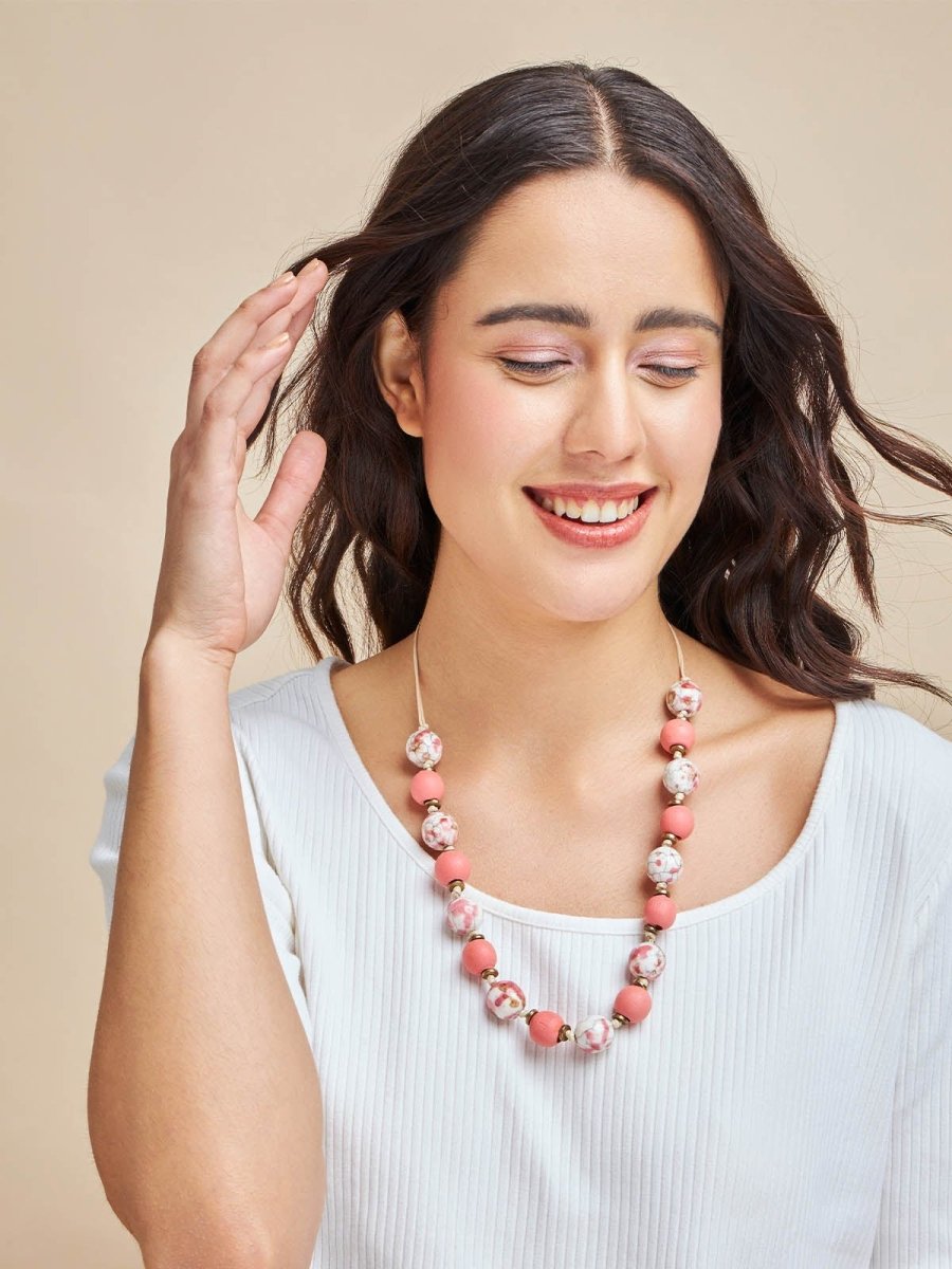 Beruzu - Marble Glow Wooden Bead Necklace with Pink and Gold Accents - Beruzu Fashion
