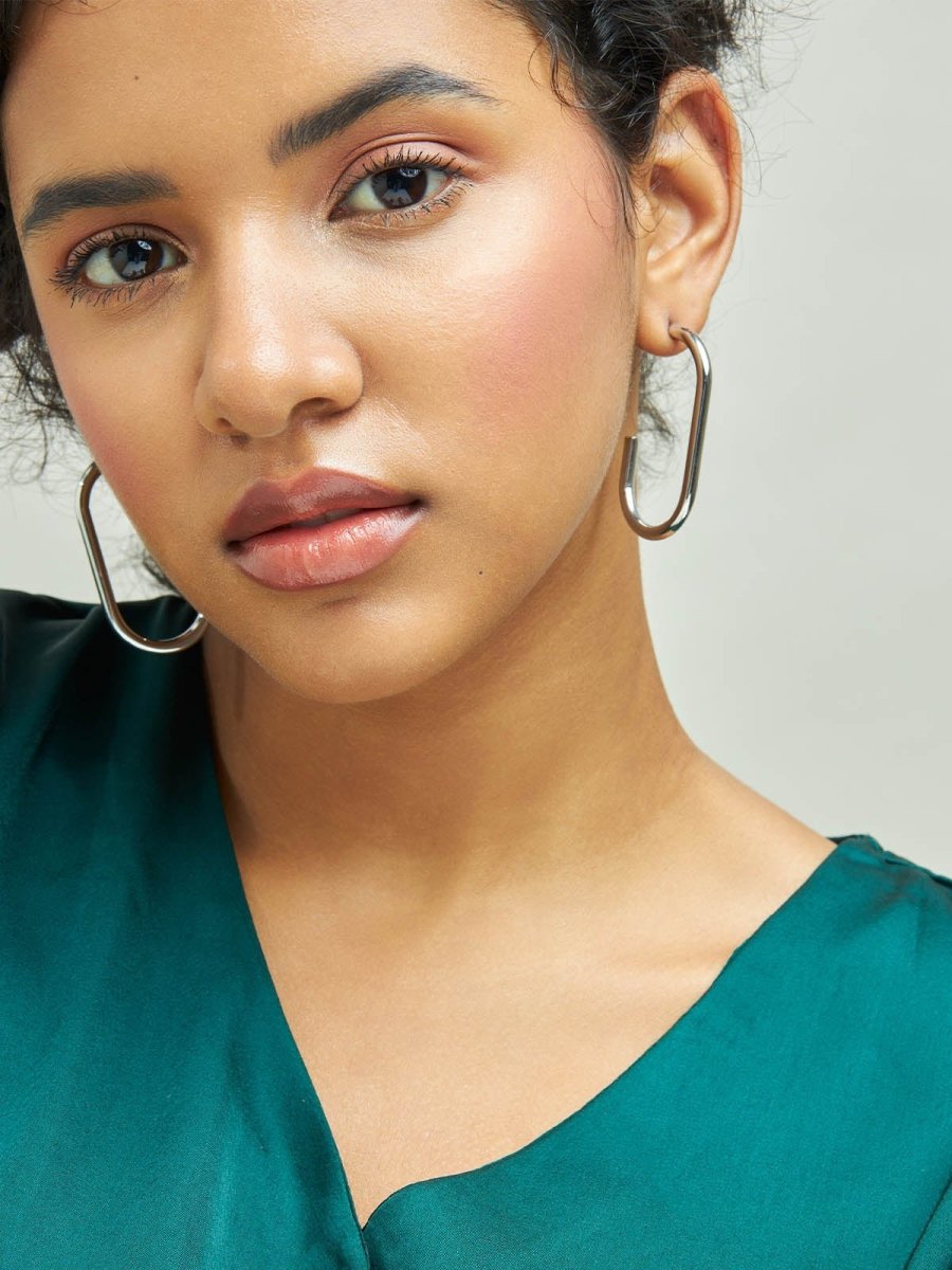 Beruzu - Modern Half-Oval Silver Hoop Earrings
