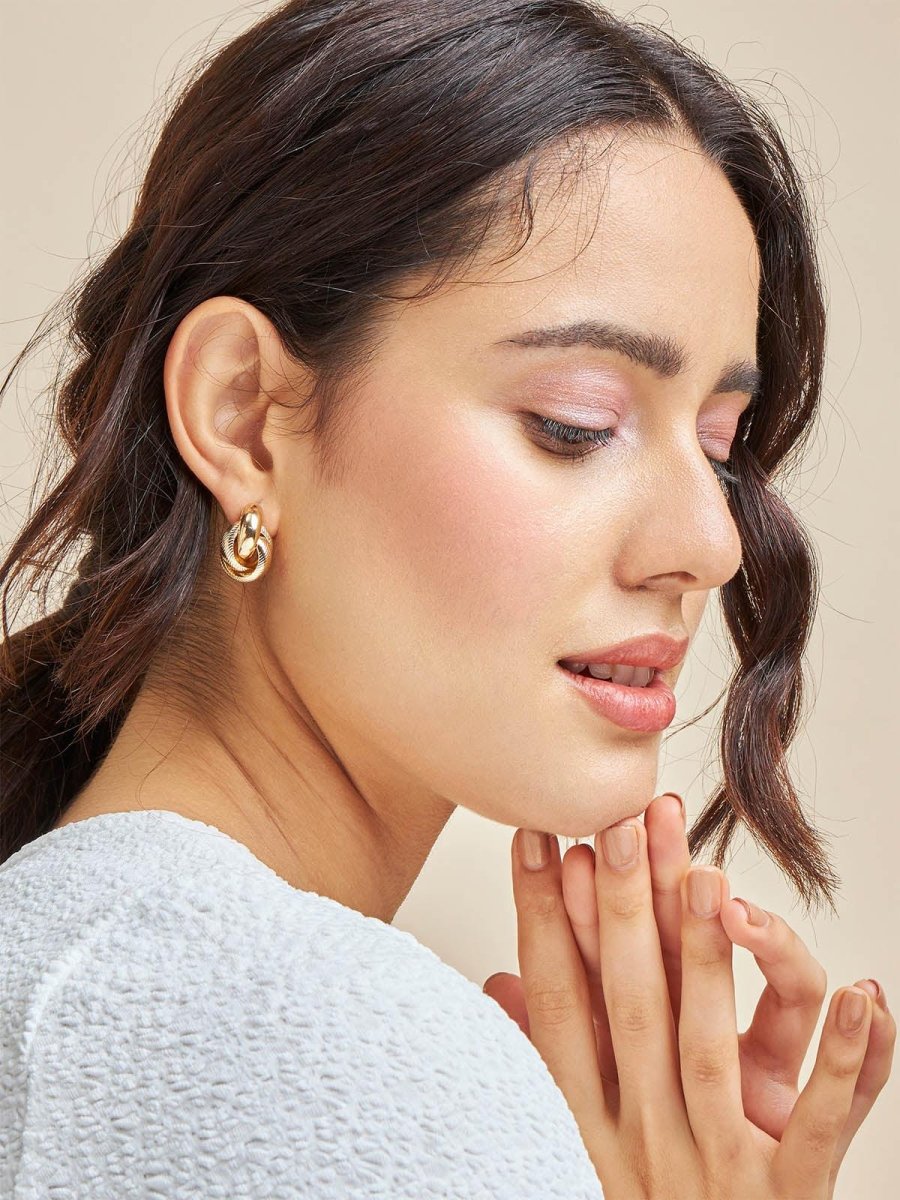 Beruzu - Orbital Gold Hoop Earrings with Interconnected Circle Design - Beruzu Fashion