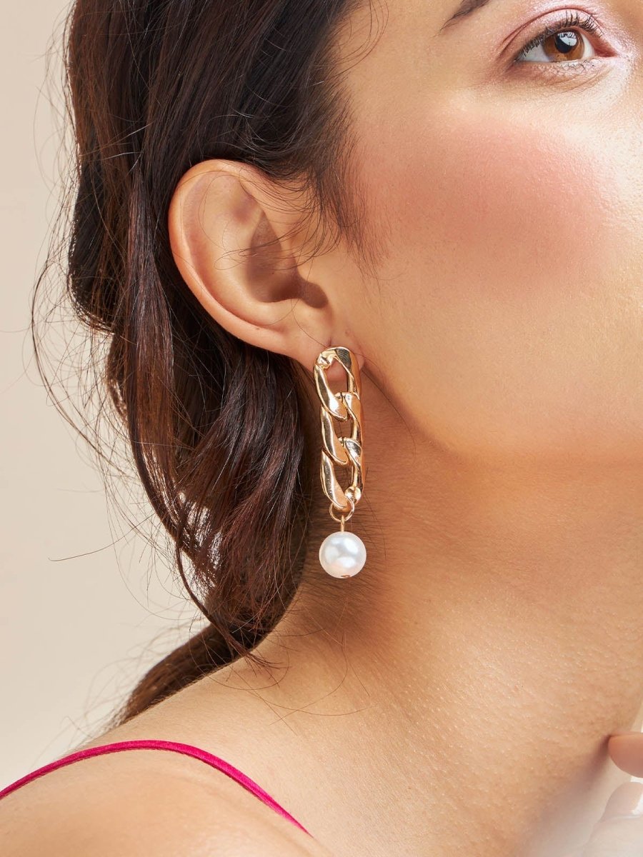 Beruzu - Western Egyptian Coin Earrings with Red Marble Acrylic Drop