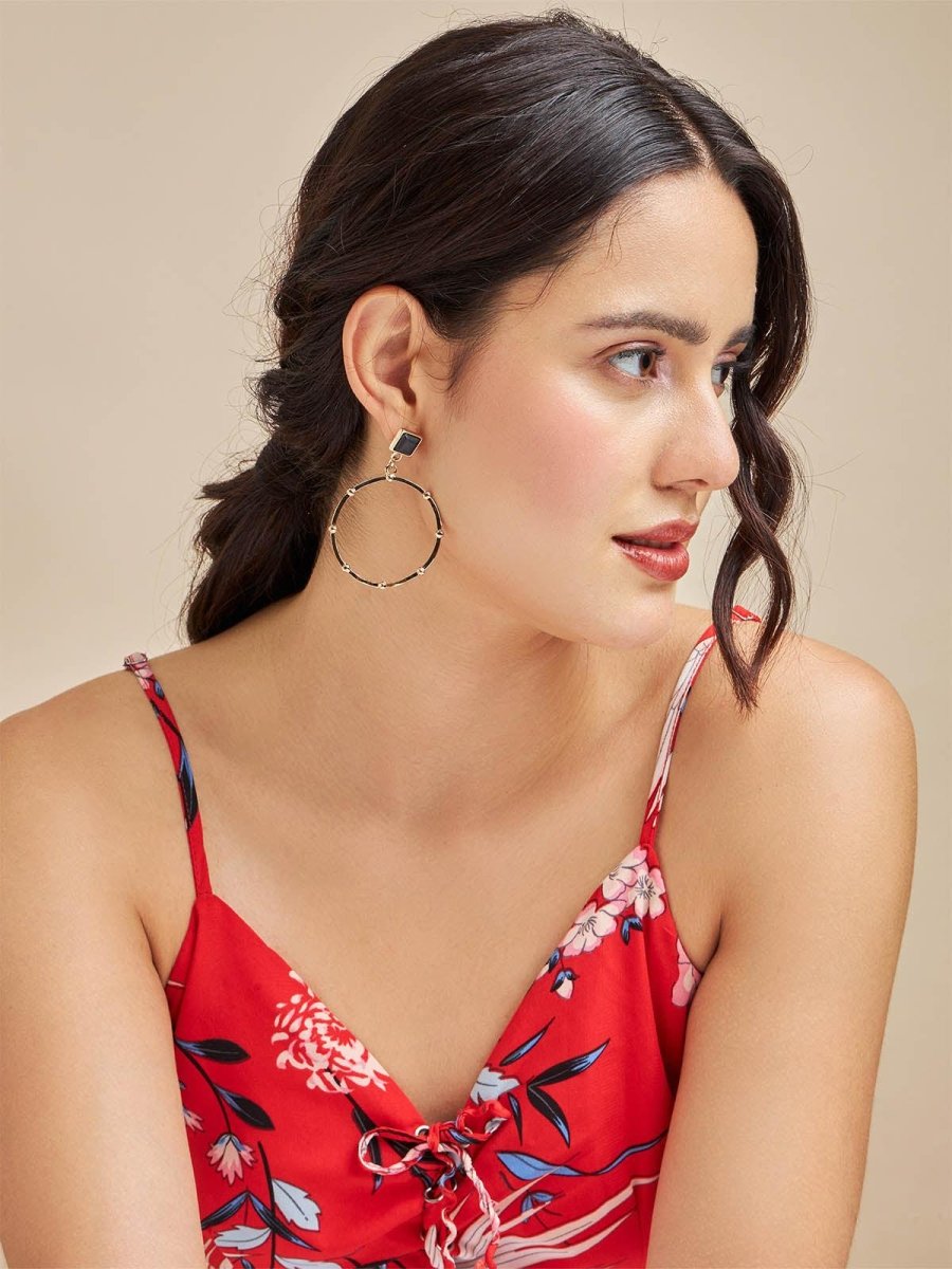 Beruzu - Western Elegance Marble-Accent Hoop Earrings in Gold with Black or White Options - Beruzu Fashion