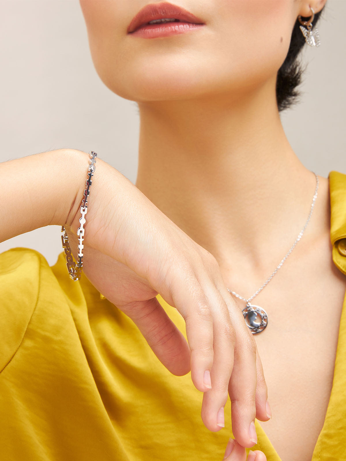 Beruzu Golden Cascade Pendant Necklace with Geometric Charms - Beruzu