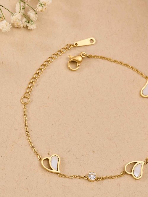 Beruzu BW Heart Charm Bracelet