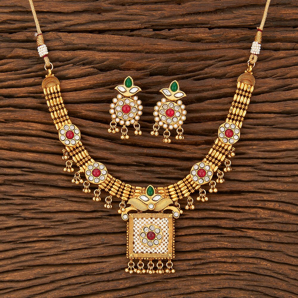 Beruzu - Antique Classic Necklace Set with Red and Green Stone - Beruzu