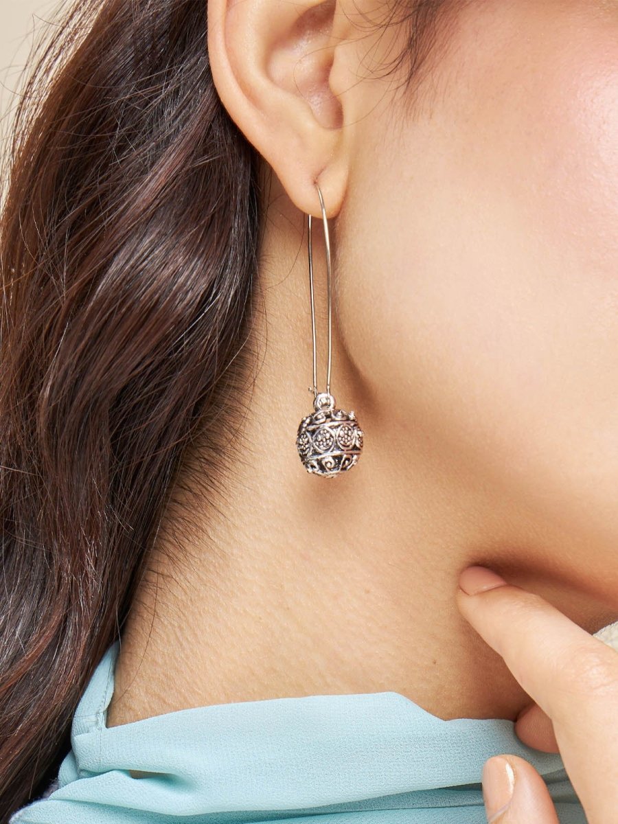 Beruzu - Antique Silver Filigree Art Ball Dangle Earrings - Beruzu Fashion