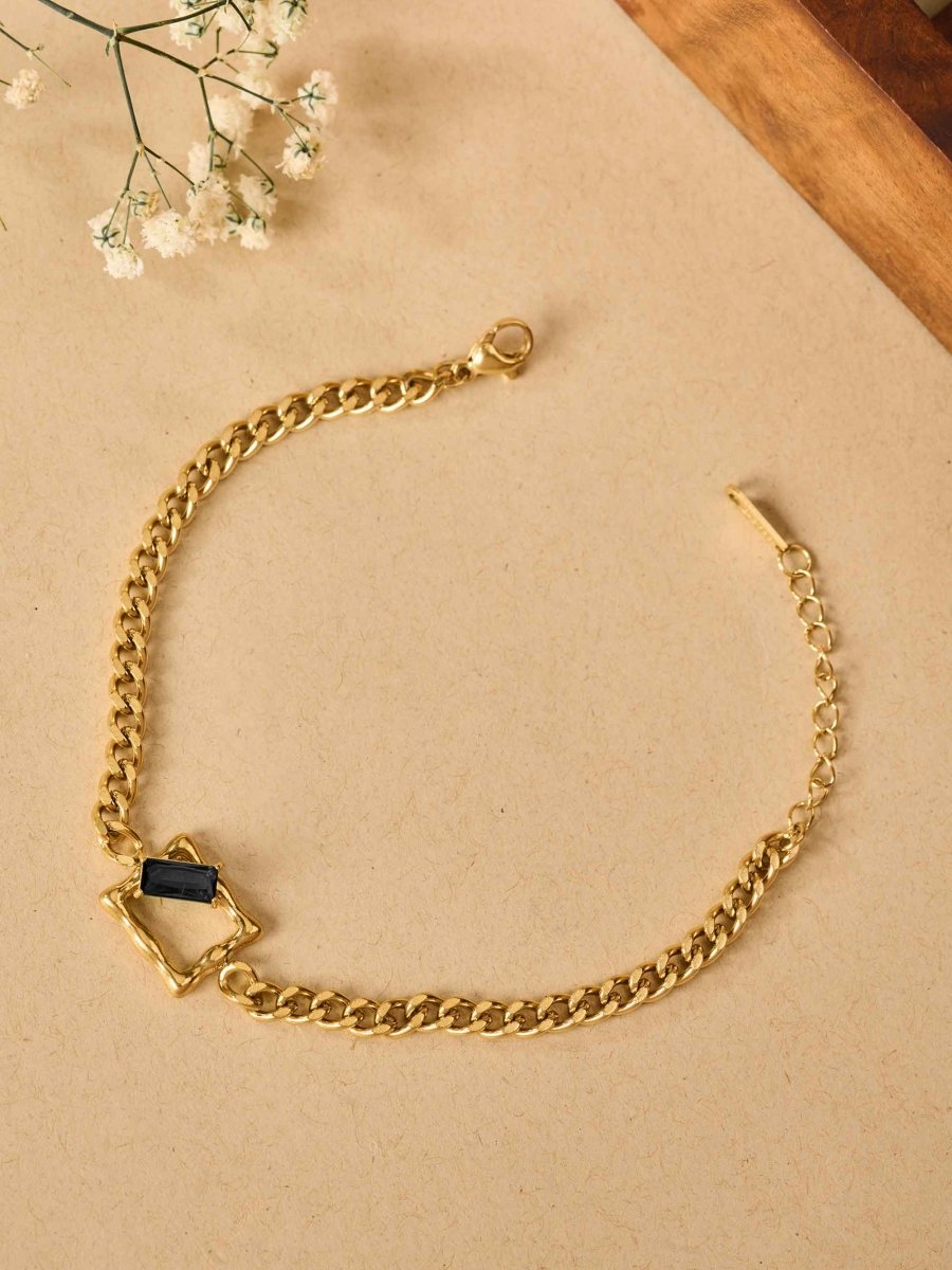 Beruzu Bold Gold Chain Geometric Bracelet