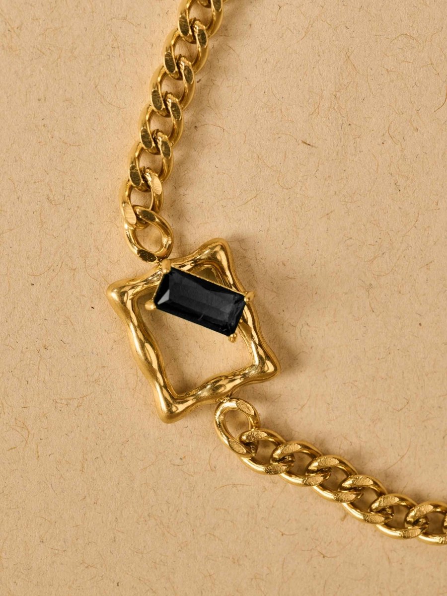 Beruzu Bold Gold Chain Geometric Bracelet