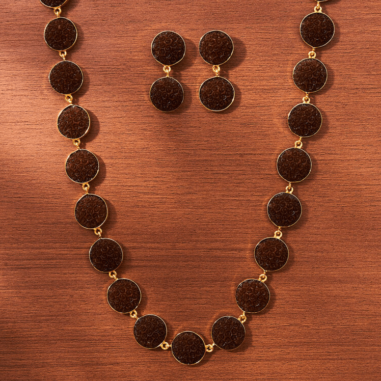 Beruzu - Contemporary Gold - Plated Necklace Set with Embossed Textured Discs and Earrings - Beruzu