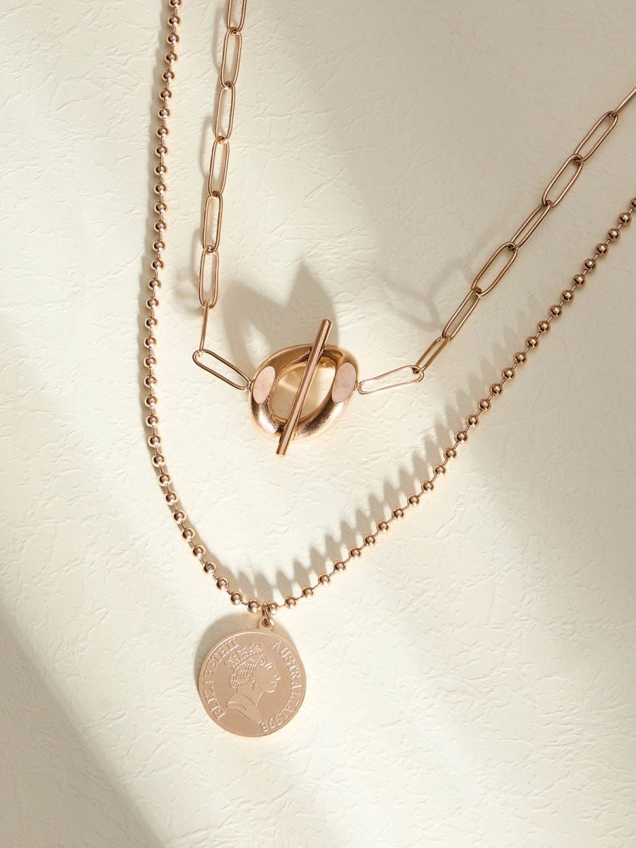 Beruzu - Double Layered Rose Gold Chain with Dual Pendants