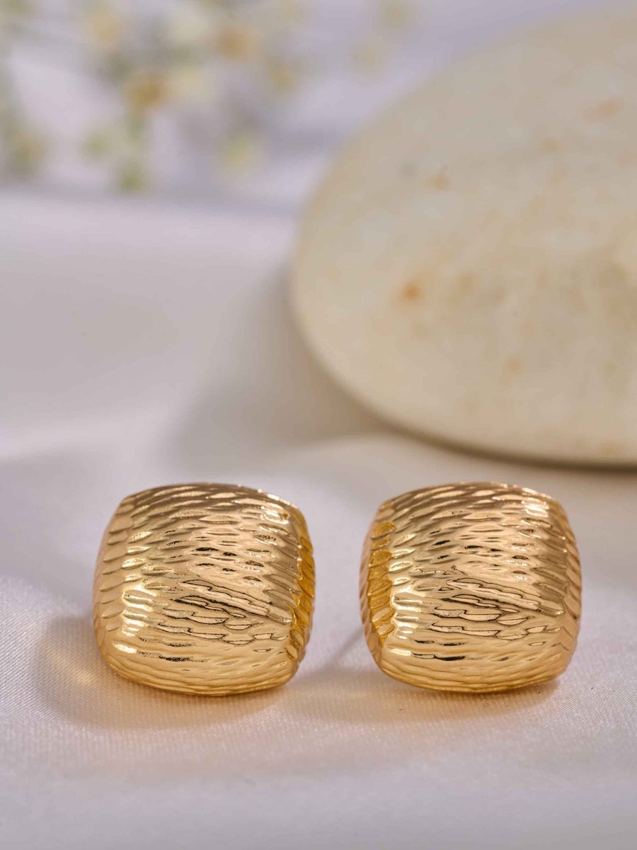 Beruzu Elegant Textured Gold Earrings - Beruzu