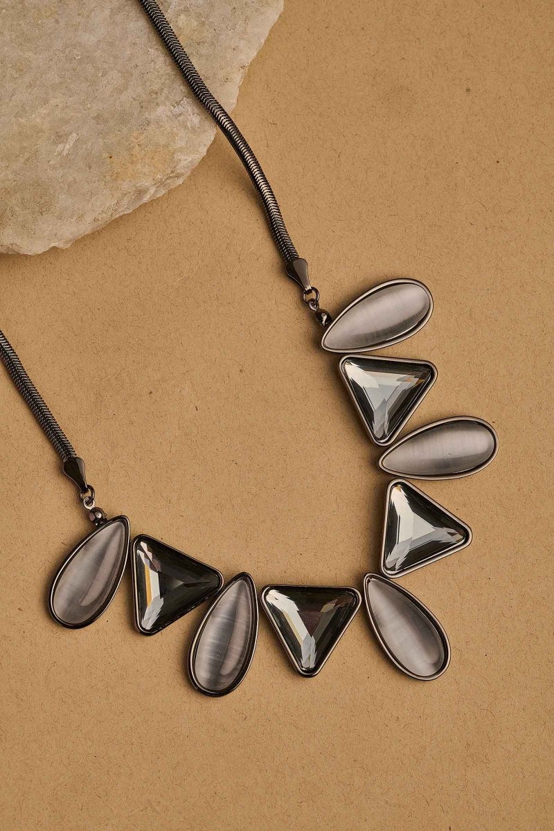 Beruzu Geometric Necklace with Teardrop and Triangle Stones - Beruzu