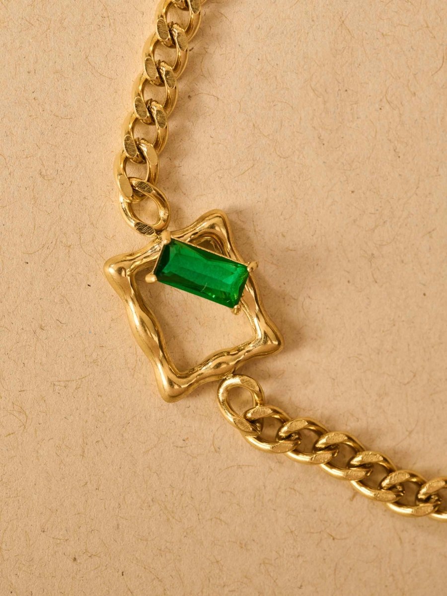 Beruzu Gold Chain Bracelet with Emerald Green Charm