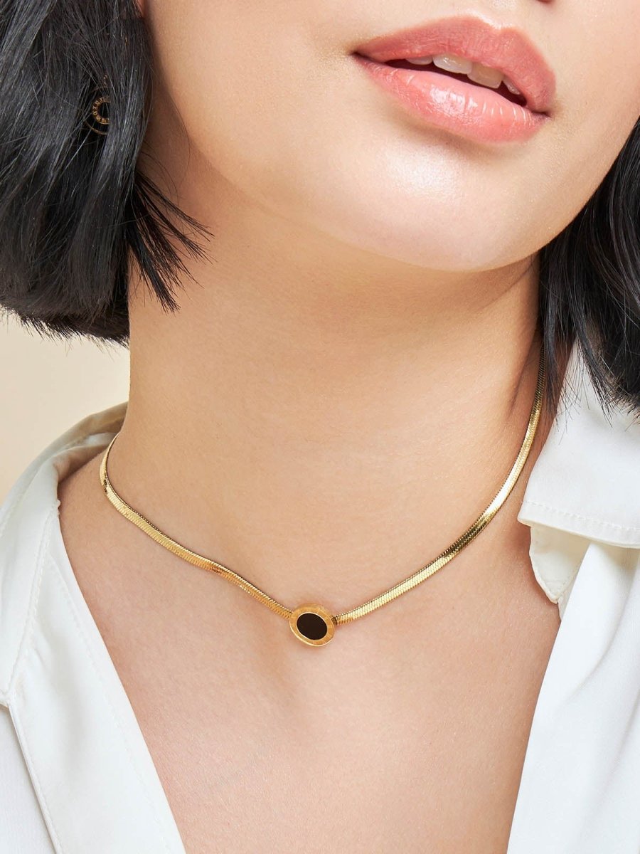 Beruzu - Gold Finish Chain Pendant with Intricate Design & Black Enamel Accent - Beruzu Fashion