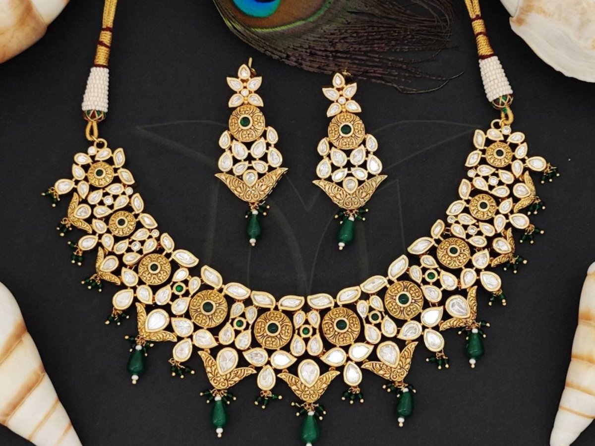 Beruzu - Gold Kundan Jewelry Set with Green & White Stones - Beruzu