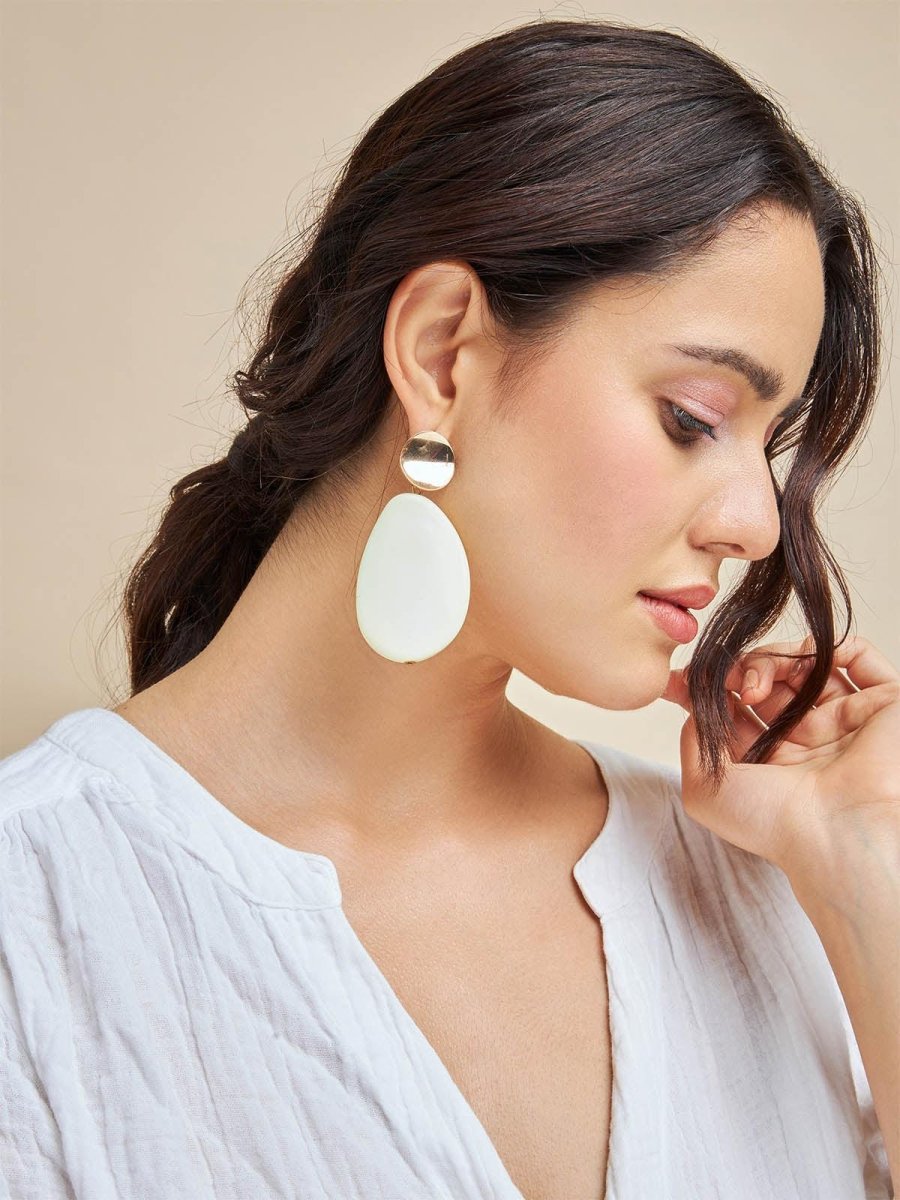 Beruzu - Indo-Western Chic Earrings with Oval Acrylic Detail in Black and White - Beruzu Fashion