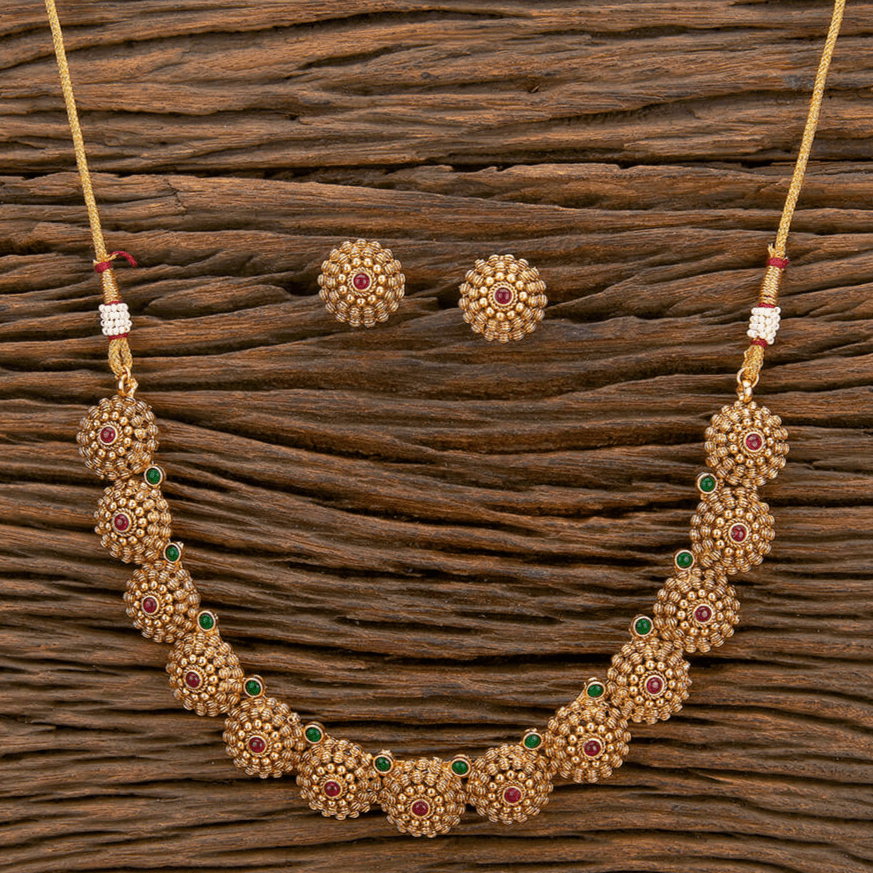 Beruzu - Intricate Floral Medallions and Gemstone Detailing Gold - Plated Necklace Set - Beruzu