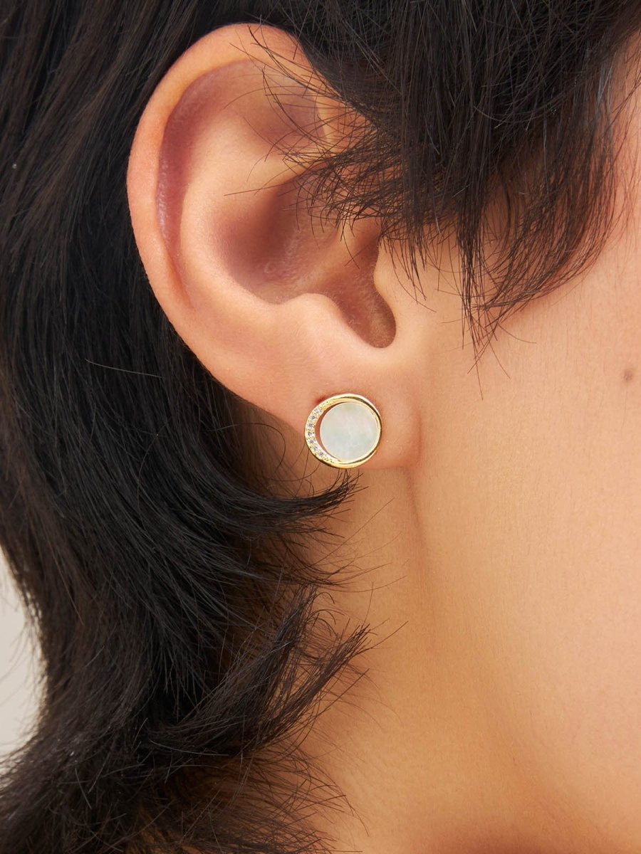 Beruzu - Korean Circular Stud Earrings in Gold and Rose Gold with Crystal and Enamel Accents - Beruzu Fashion