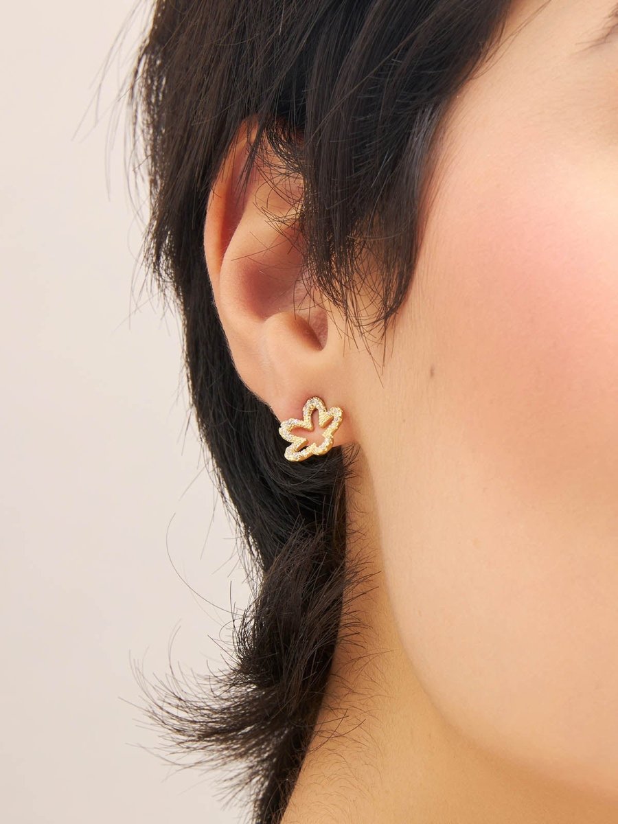 Beruzu - Korean Style Gold Plated Floral Stud Earrings with Sparkling White Stone Outlines - Beruzu Fashion