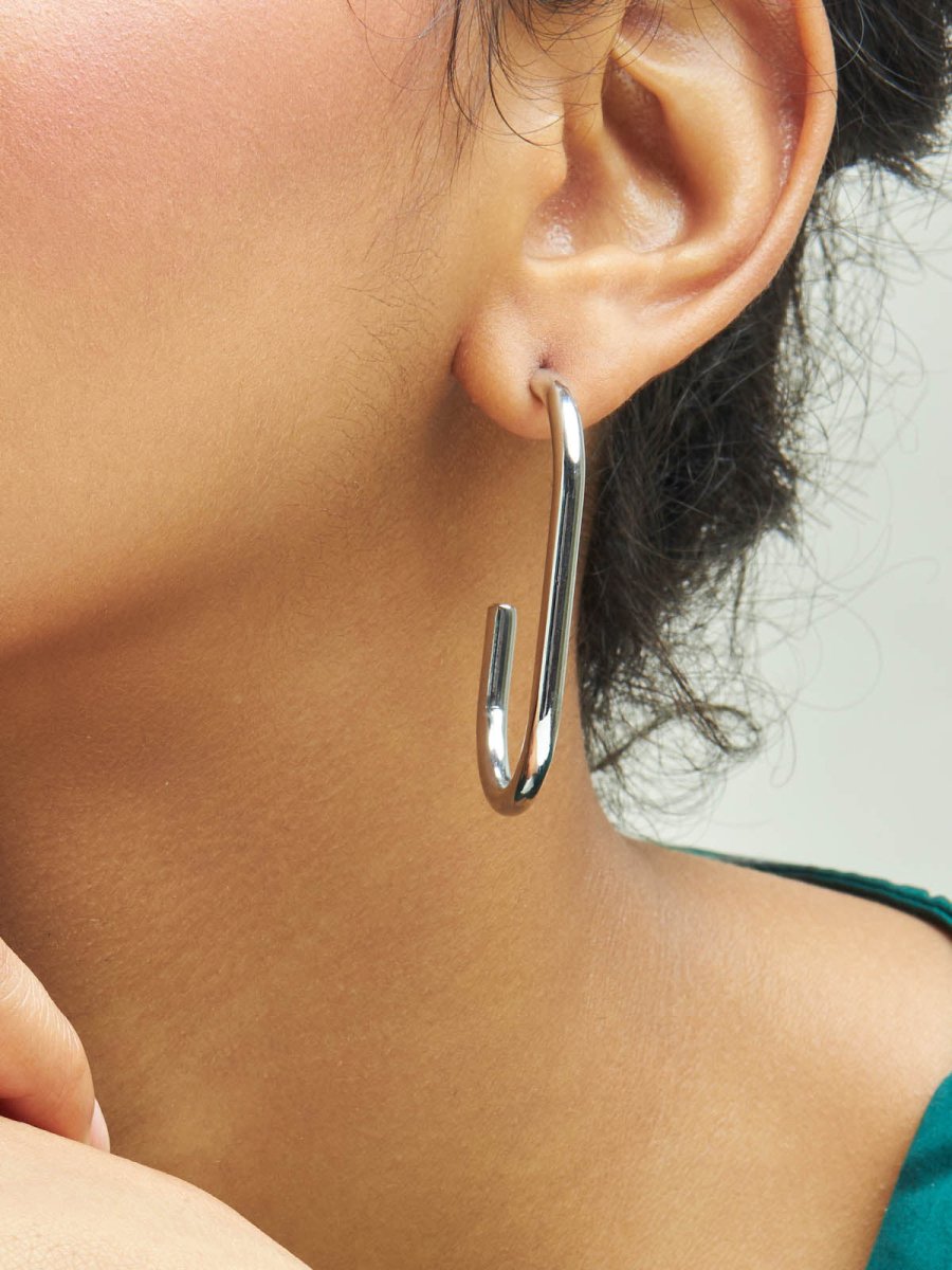 Beruzu - Modern Half-Oval Silver Hoop Earrings