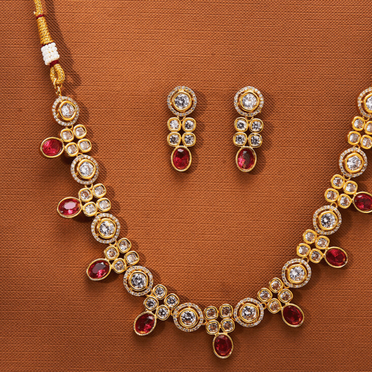 Beruzu - Regal Gold - Plated Necklace Set with Ruby Red and Sparkling Stones - Beruzu