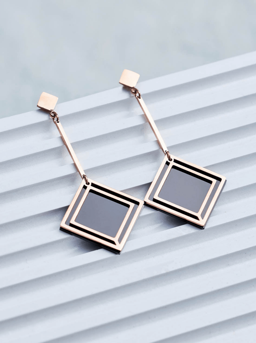 Beruzu - Rose Gold Diamond-Shaped Earrings with Black Enamel Inlay