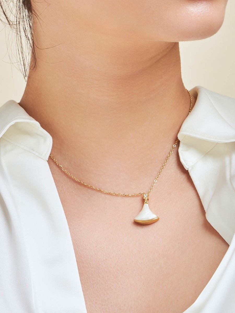 Beruzu - Rose Gold Seashell Inspired Pendant Necklace with White Marble Accent - Beruzu Fashion