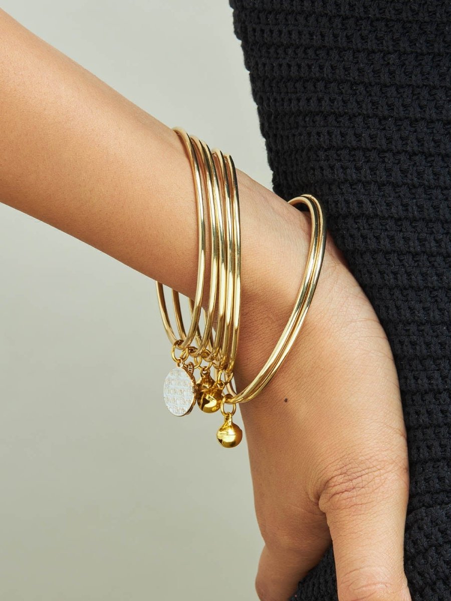 Beruzu - Sentimental Gold-Plated Bangle Set with Engraved Charms - Timeless & Personal - Beruzu Fashion