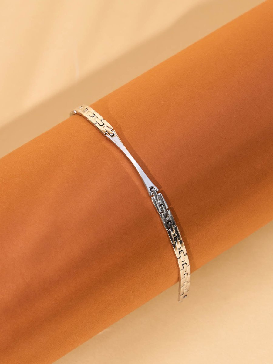 Beruzu - Silver Arc-Link Bracelet with Sequential Design