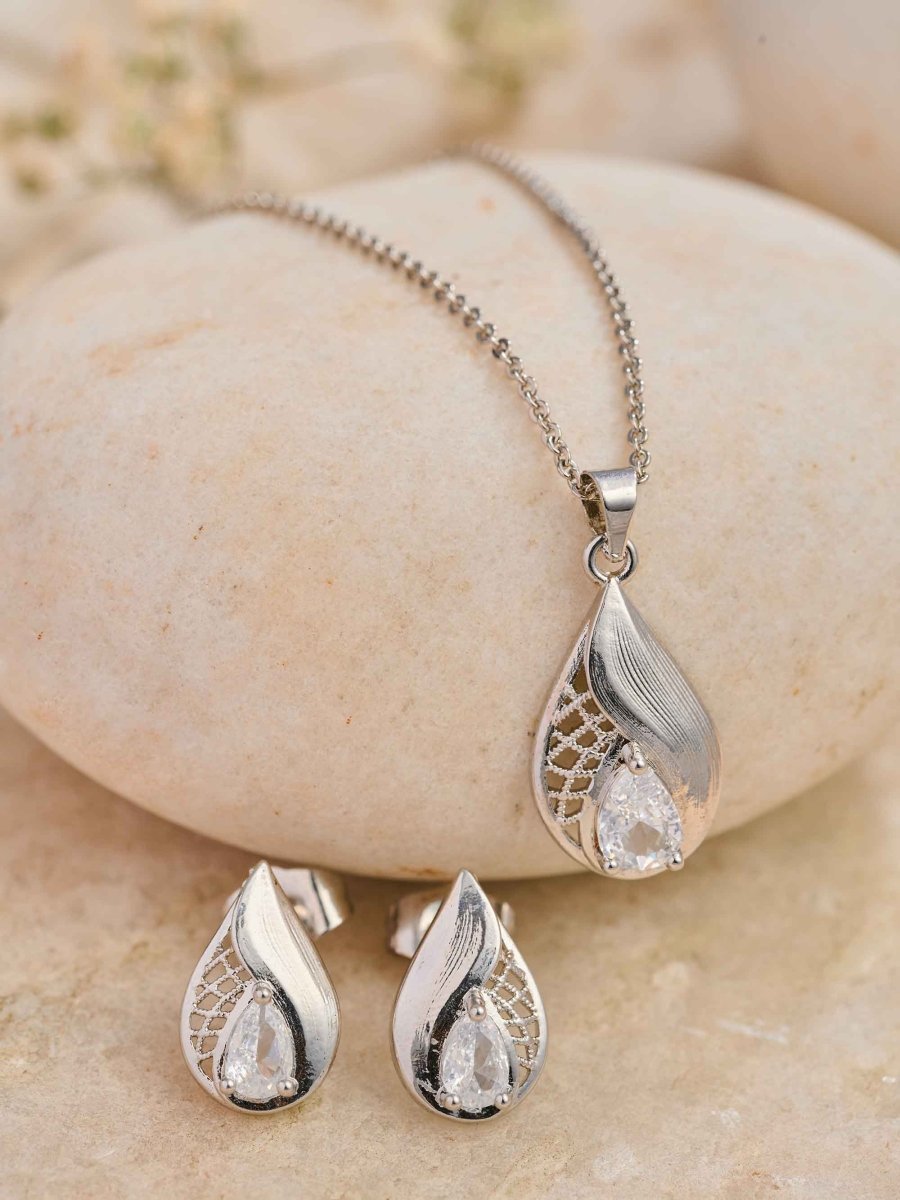 Beruzu Silver Teardrop Pendant Earring Set