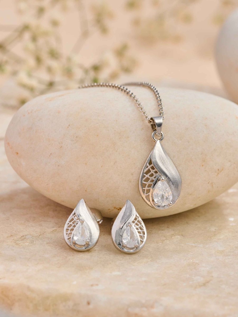 Beruzu Silver Teardrop Pendant Earring Set