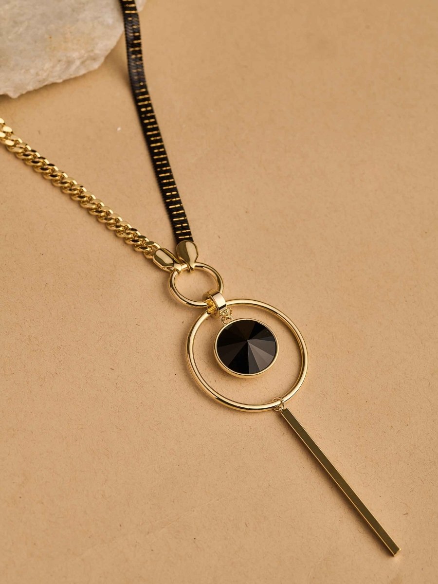 Beruzu Sleek Black and Gold Geometric Pendant Necklace - Beruzu