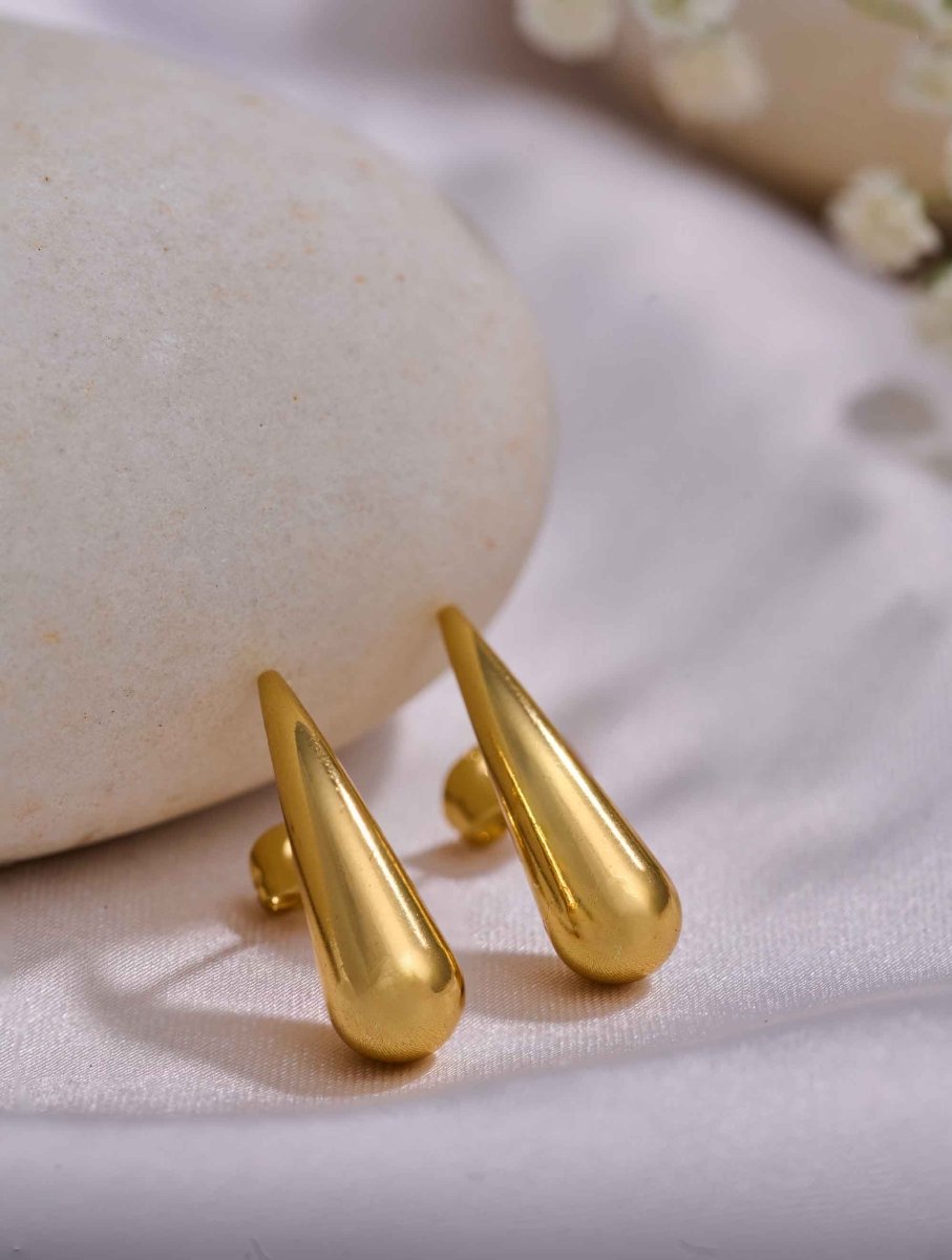 Beruzu Sleek Gold Teardrop Stud Earrings - Beruzu