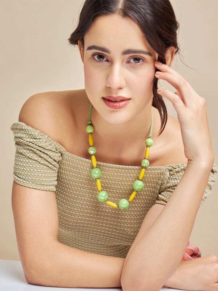 Beruzu - Sunny Daydreams Fiber and Wooden Bead Necklace in Light Green and Yellow - Beruzu Fashion