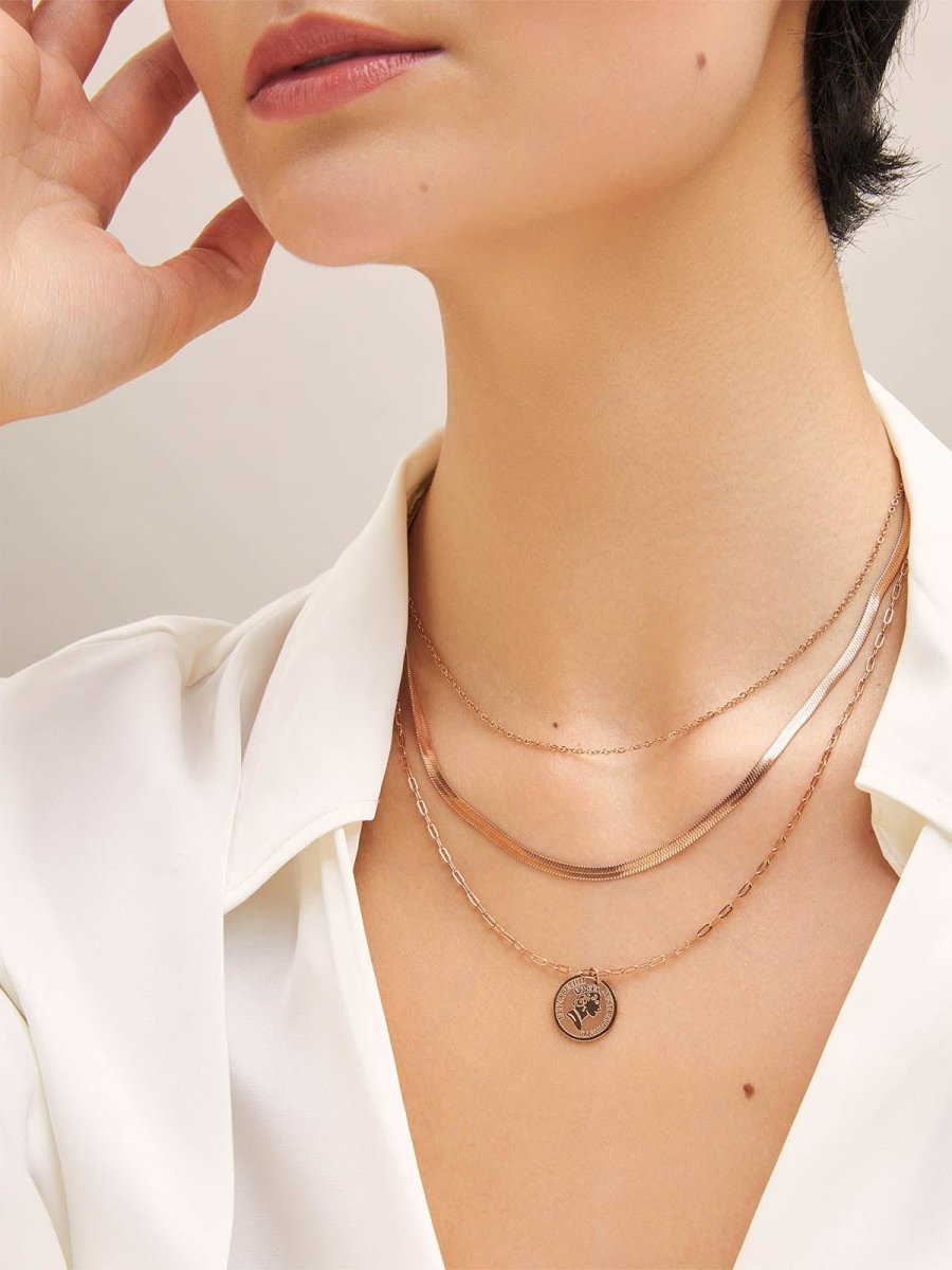 Beruzu - Triple-Layered Rose Gold Necklace with Black Enamel Artwork Pendant - Beruzu Fashion