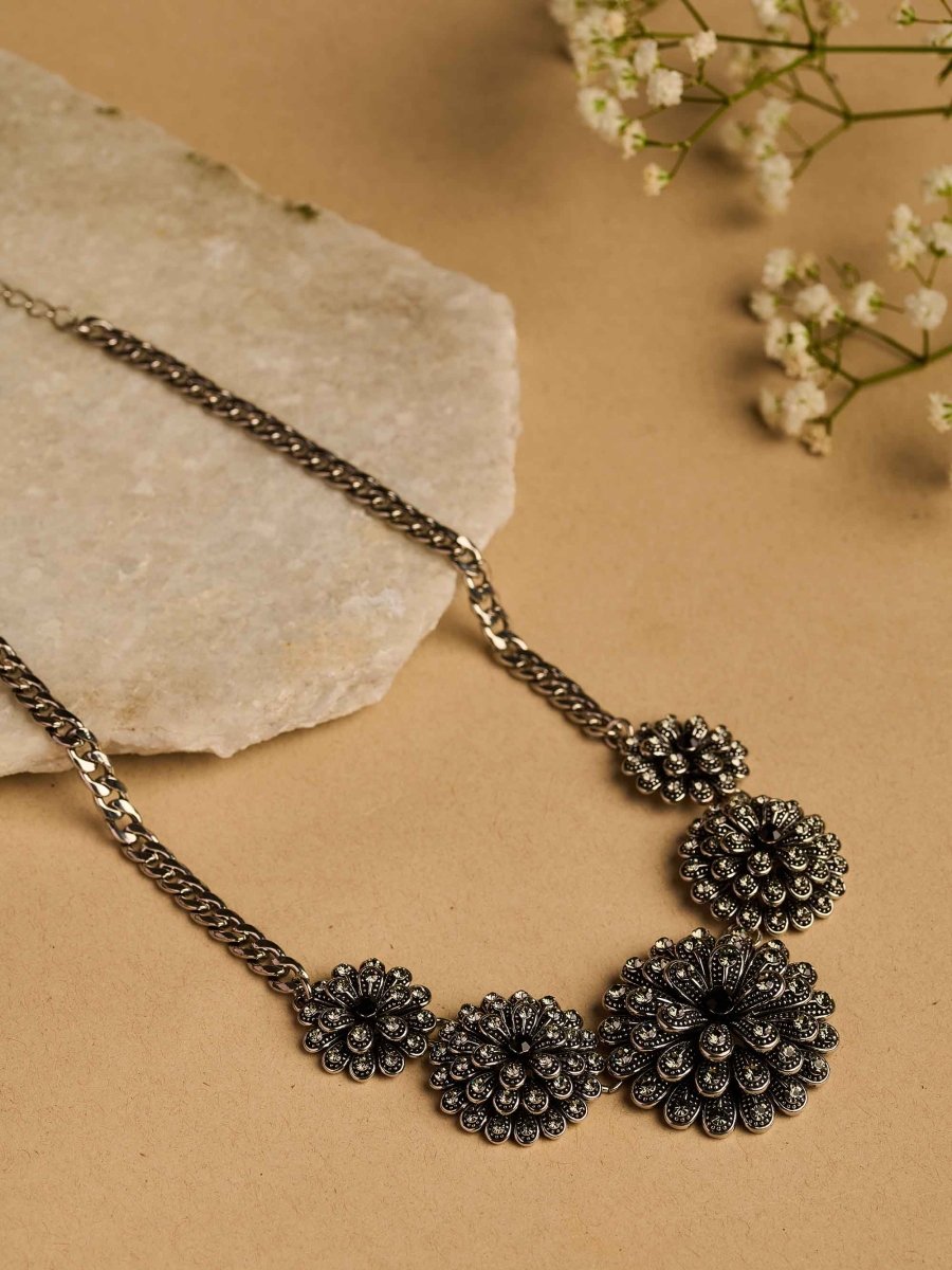 Beruzu Vintage - Inspired Floral Statement Necklace - Beruzu