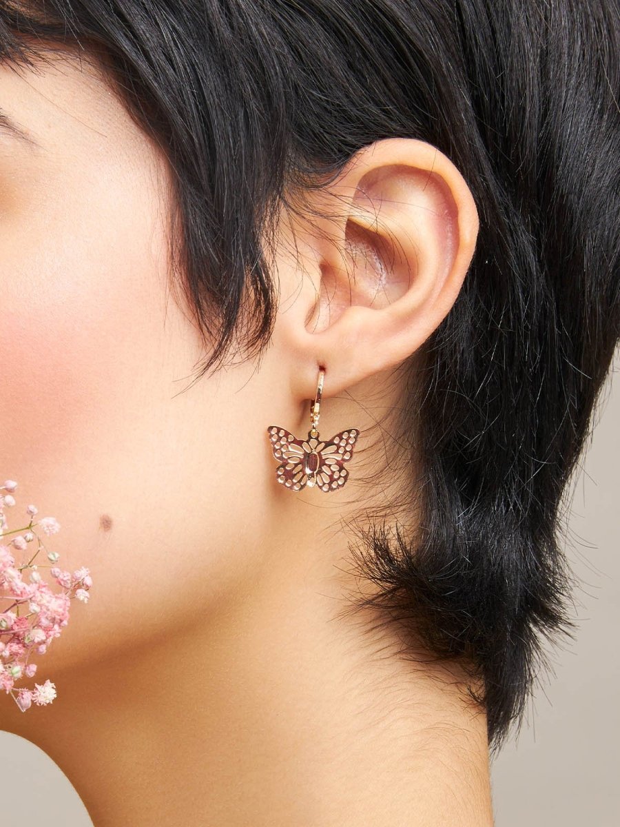 Beruzu - Western Inspired Elegant Butterfly Hoop Earrings in Gold and Silver